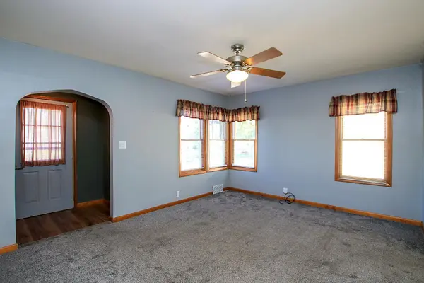 642 Juul RD SW, Hutchinson, MN 55350