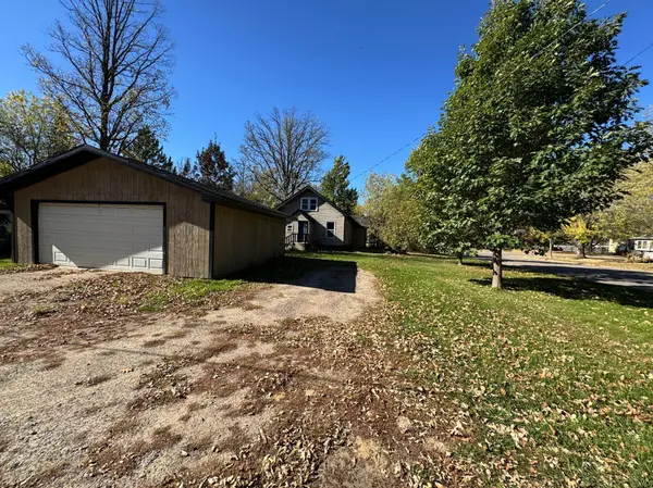 524 NE 4th AVE, Grand Rapids, MN 55744