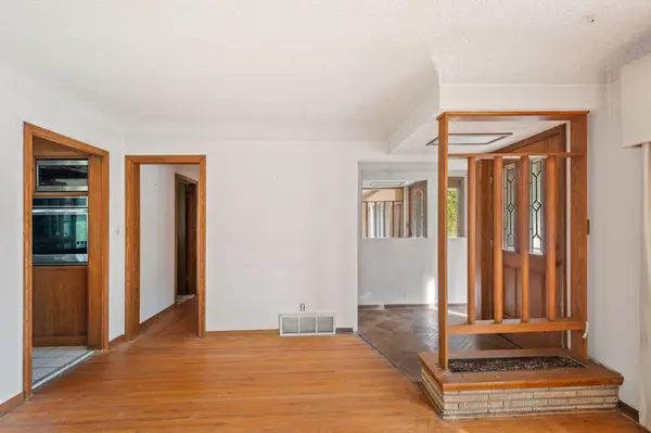 3533 Long Lake RD E, Pine Springs, MN 55115