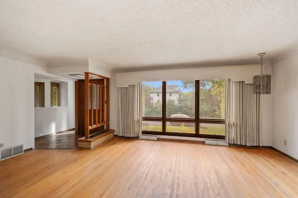 3533 Long Lake RD E, Pine Springs, MN 55115