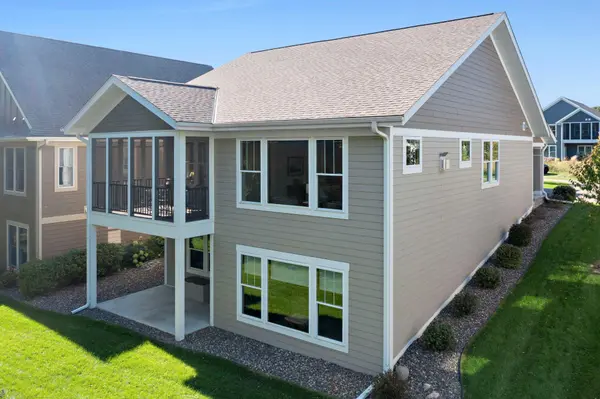 2312 Hill CT, Stillwater, MN 55082