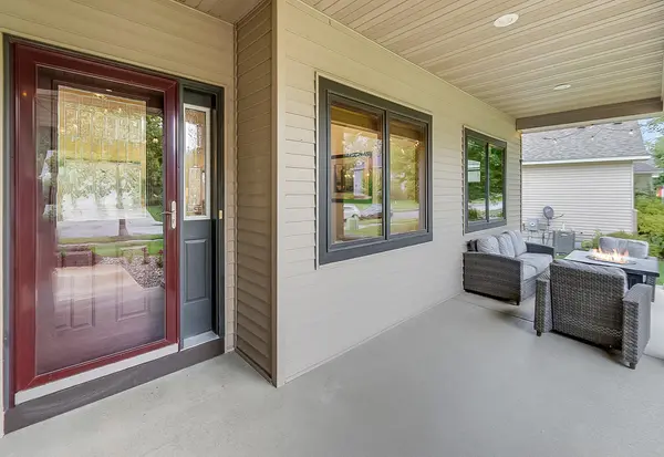 709 Carter DR, Northfield, MN 55057