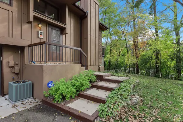 2639 Aspen CT, White Bear Lake, MN 55110