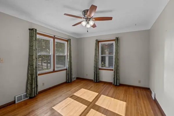 1905 Montana AVE E, Saint Paul, MN 55119