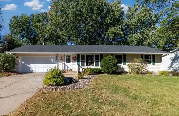 1335 Oak ST, River Falls, WI 54022