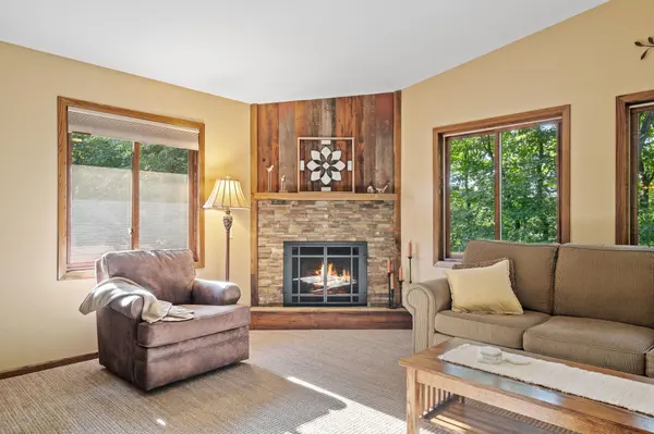 9842 Scandia TRL N, Forest Lake, MN 55025