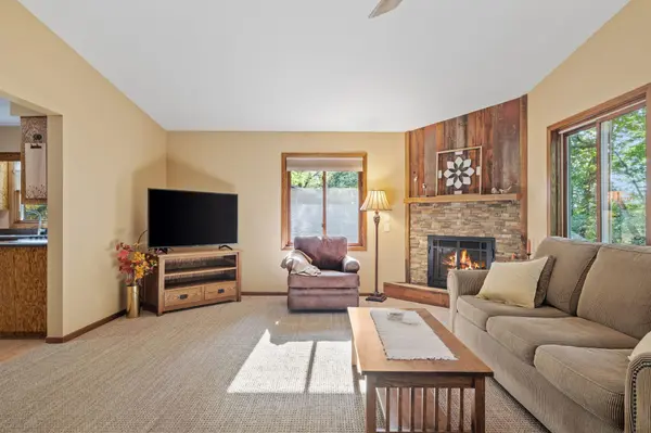 9842 Scandia TRL N, Forest Lake, MN 55025