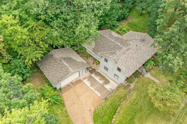 9842 Scandia TRL N, Forest Lake, MN 55025