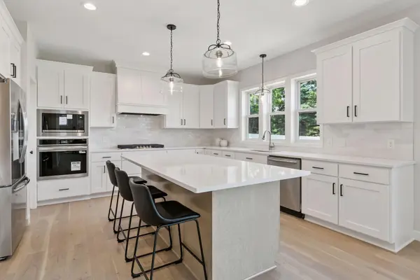 17953 Hidden Creek TRL, Lakeville, MN 55044