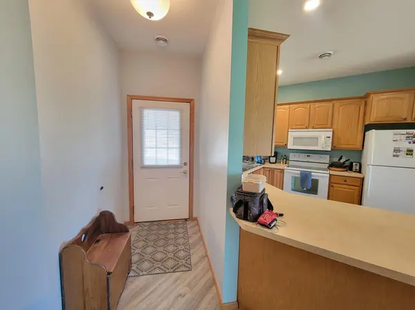 713 Danielson CT, Maple Lake, MN 55358
