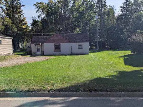 616 E Adolphus AVE, Fergus Falls, MN 56537