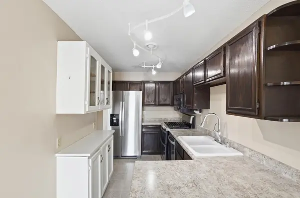837 E 145th ST, Burnsville, MN 55337