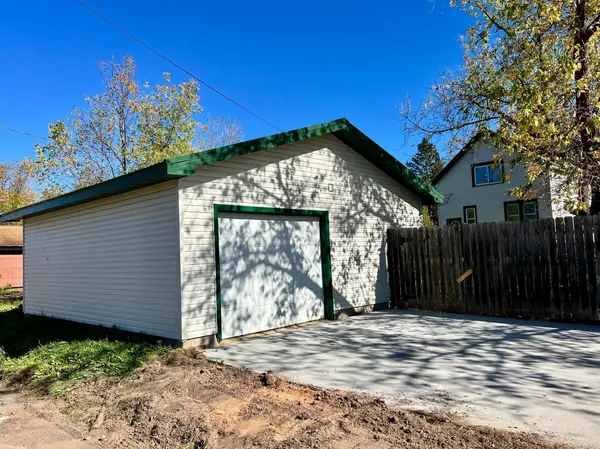 1129 16th AVE E, Hibbing, MN 55746