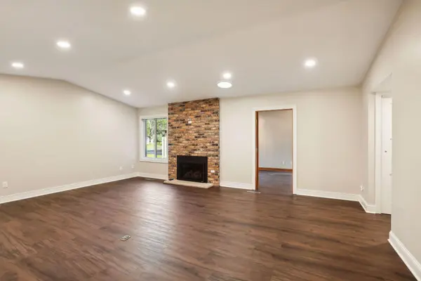 1195 Weston LN N, Plymouth, MN 55447