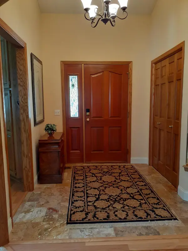9579 Falcons WAY, Eden Prairie, MN 55347