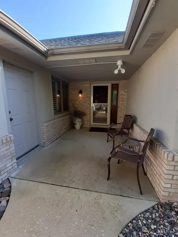 9579 Falcons WAY, Eden Prairie, MN 55347
