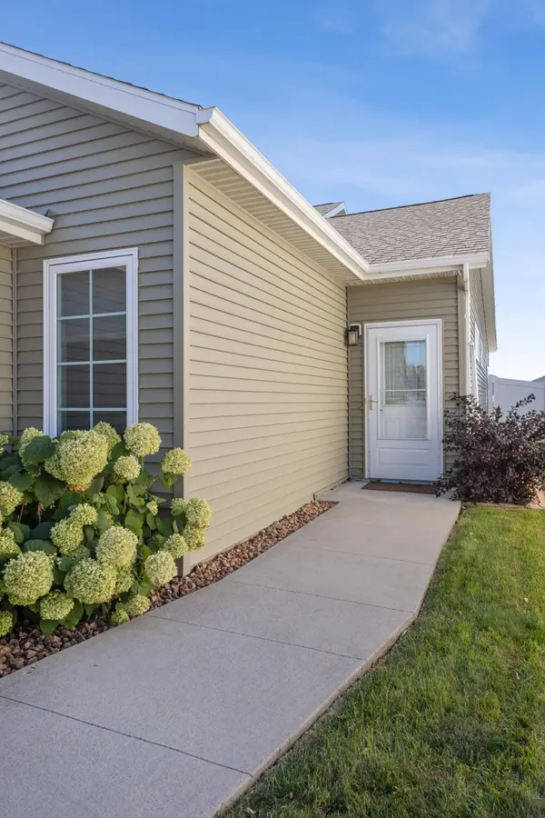 3641 34th ST S, Moorhead, MN 56560