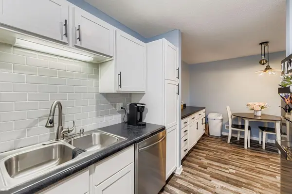 970 Monterey DR, Shoreview, MN 55126