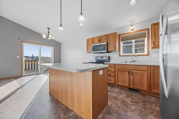 2101 10th ST W, West Fargo, ND 58078