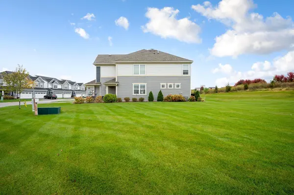 1772 Emerson CT, Chaska, MN 55318