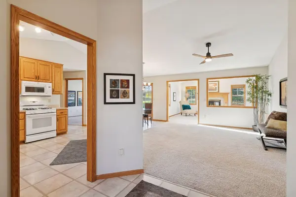 3821 Impatiens LN N, Brooklyn Park, MN 55443