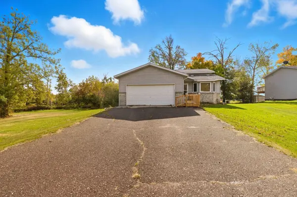 705 Linden ST, Isle, MN 56342
