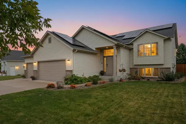 1665 Cornerstone LN, Owatonna, MN 55060