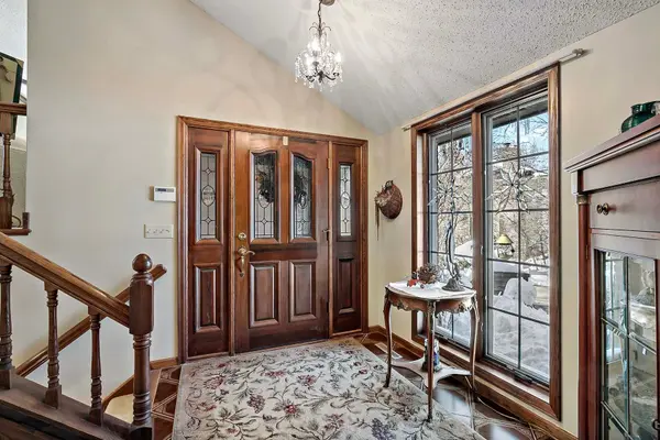 8250 Havelock CT, Apple Valley, MN 55124