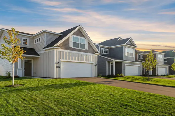 1125 Annacotte LN, Rosemount, MN 55068