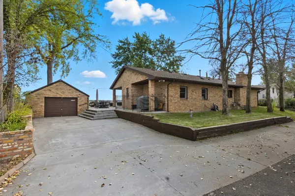 21335 Old Lake George BLVD NW, Oak Grove, MN 55303