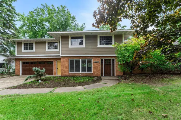 3396 Glen Oaks AVE, White Bear Lake, MN 55110