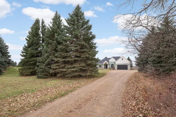 W11011 470th AVE, Prescott, WI 54021