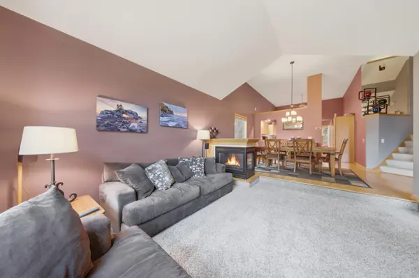 968 Coneflower CT, Eagan, MN 55123