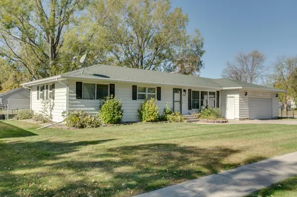 108 3rd ST NW,  Dilworth,  MN 56529