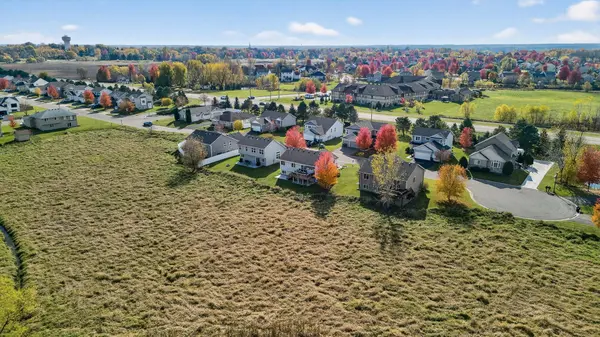 10688 51st ST NE, Albertville, MN 55301