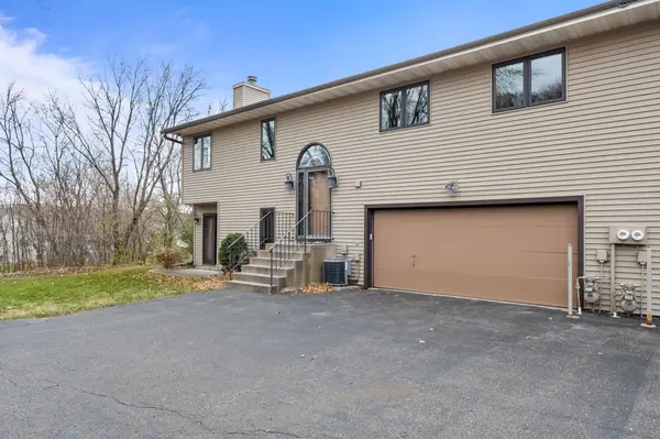 7636 Borman WAY, Inver Grove Heights, MN 55076