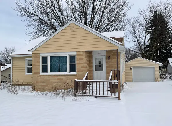 104 Market ST NE, Brownsdale, MN 55918