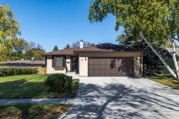 87 28th AVE N, Fargo, ND 58102