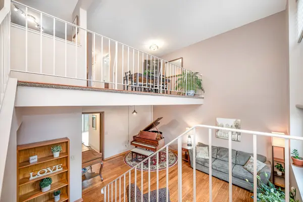 1005 W 104th Street, Bloomington, MN 55431