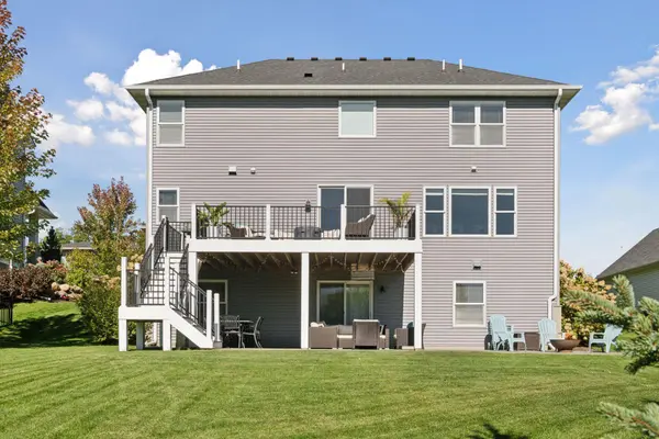 2487 Woods DR, Victoria, MN 55386