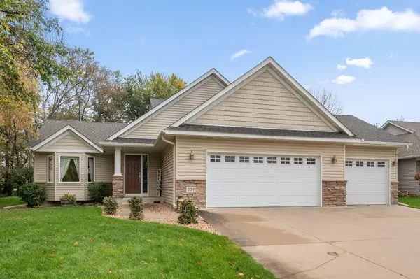 707 Chalupsky AVE SE, New Prague, MN 56071