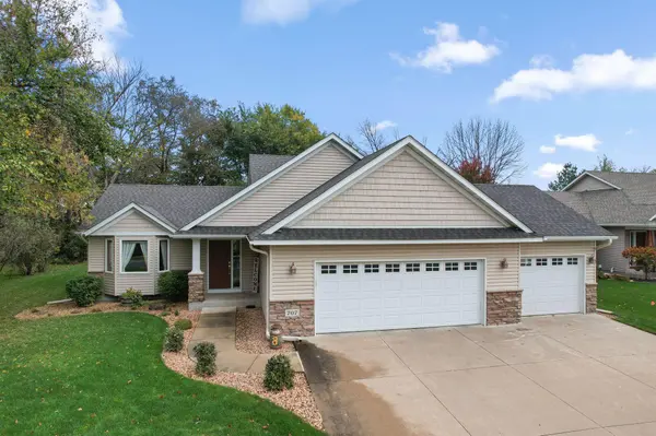 707 Chalupsky AVE SE, New Prague, MN 56071