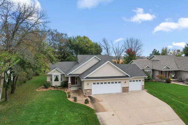 707 Chalupsky AVE SE, New Prague, MN 56071
