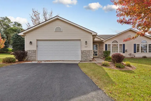 1427 Carriage CIR, Faribault, MN 55021