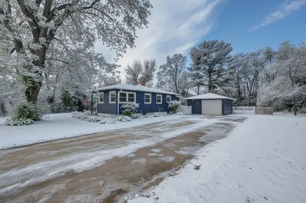 325 Church Hill RD, Somerset, WI 54025