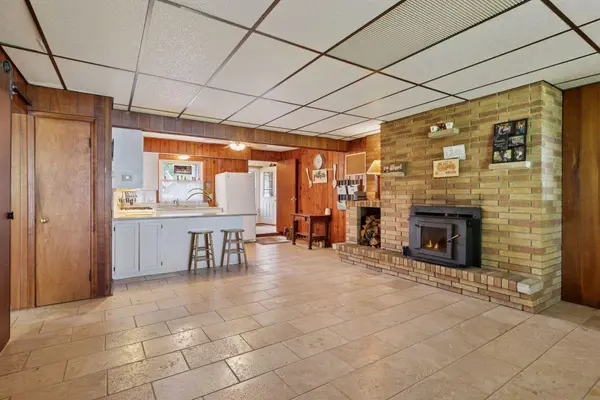 22672 Hayward AVE N, Forest Lake, MN 55025