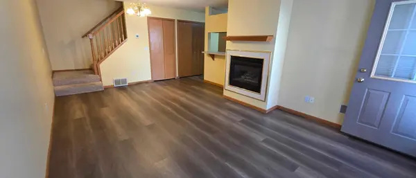 13207 Bush LN, Eden Prairie, MN 55347