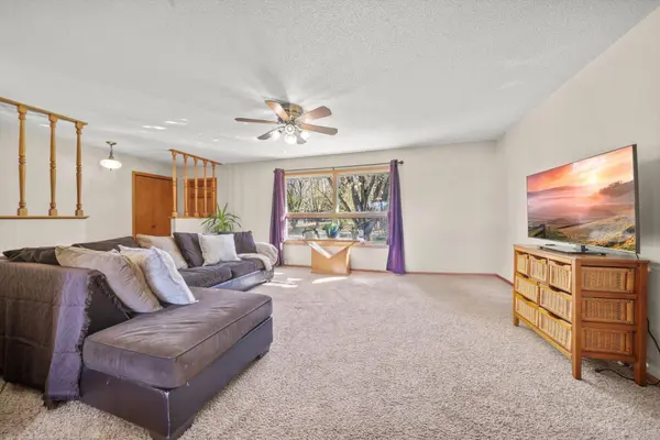 961 N Shore DR, New Richmond, WI 54017