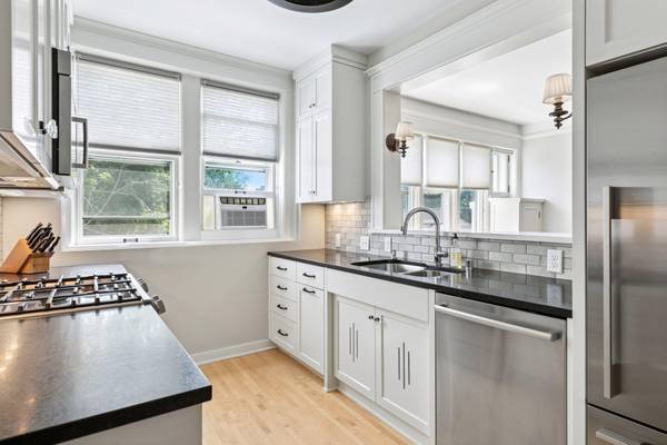 56 Arundel ST #10, Saint Paul, MN 55102