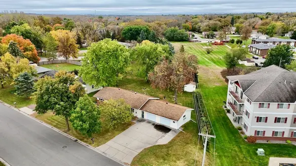 1208 Somerset RD, Fergus Falls, MN 56537